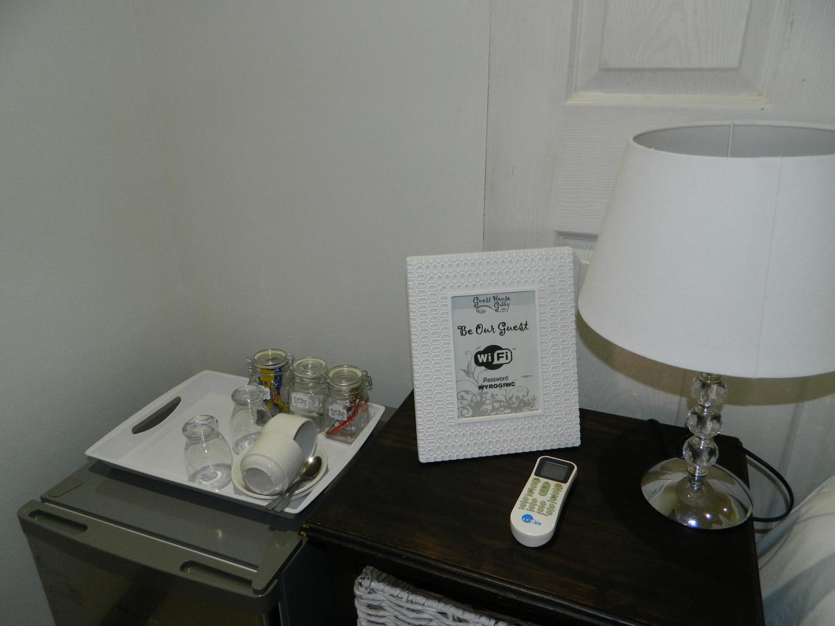 Guest House Gabby เคลิร์กสดอร์ป ภายนอก รูปภาพ