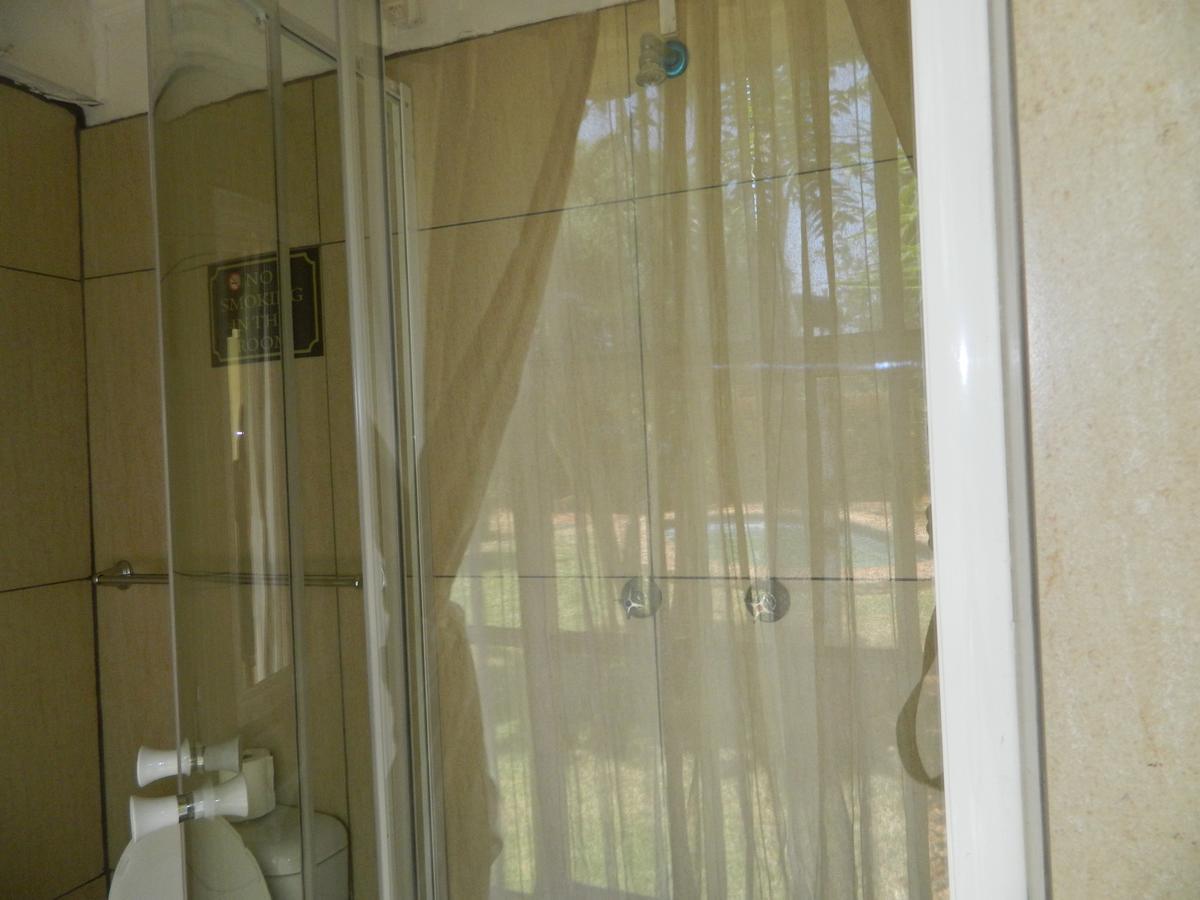 Guest House Gabby เคลิร์กสดอร์ป ภายนอก รูปภาพ